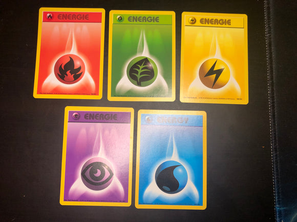 Feuer, Wasser, Blatt, Blitz, Kampf Energie Base Set (1999) - Pokémon Einzelkarte